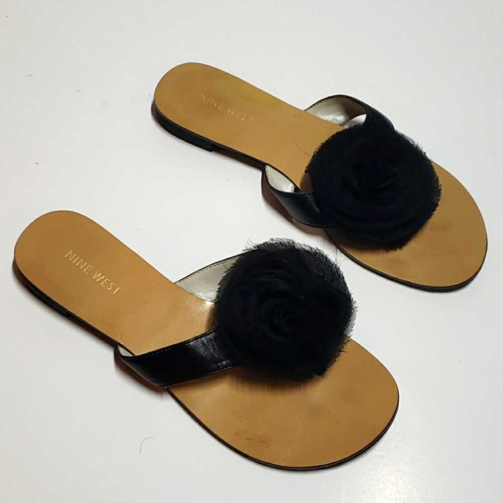 Nine West NW Romantic Rosette Leather Flip Flop Sandals Black Women's 6.5